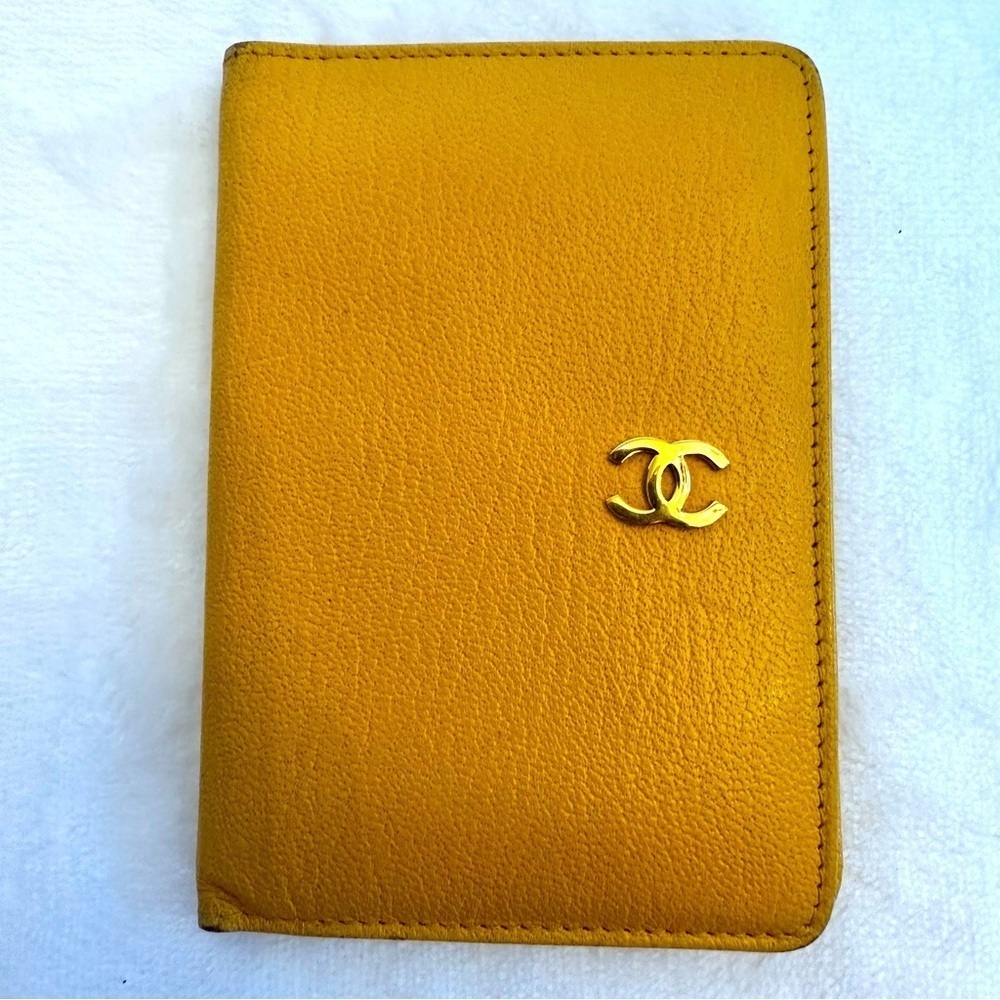 Vintage Chanel Yellow Leather Card Holder Pre Owned